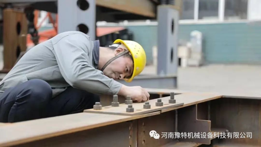 影響橢圓振動(dòng)篩處理能力的因素都有哪些？